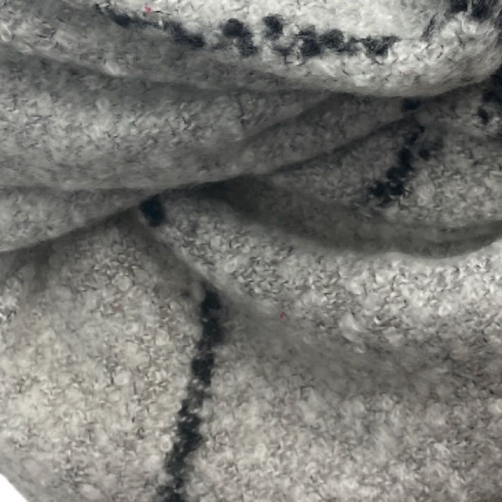 Express | Gray plaid infinity scarf - Picture 7 of 8